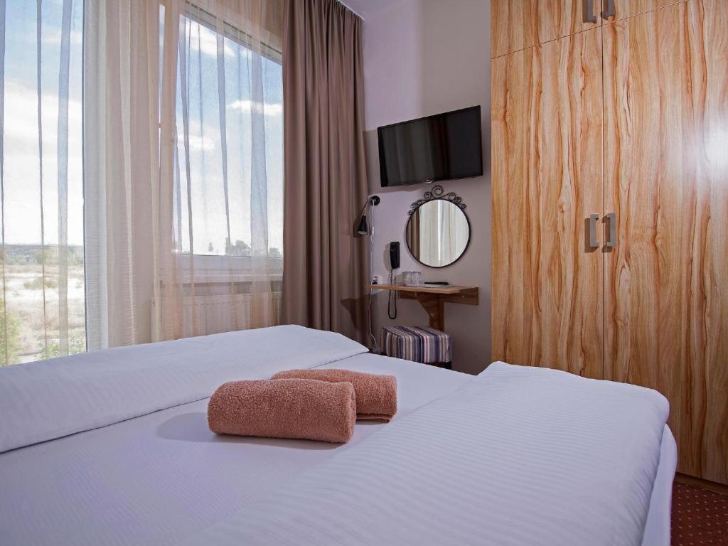 Aviator Garni Hotel Bratislava Eksteriør billede